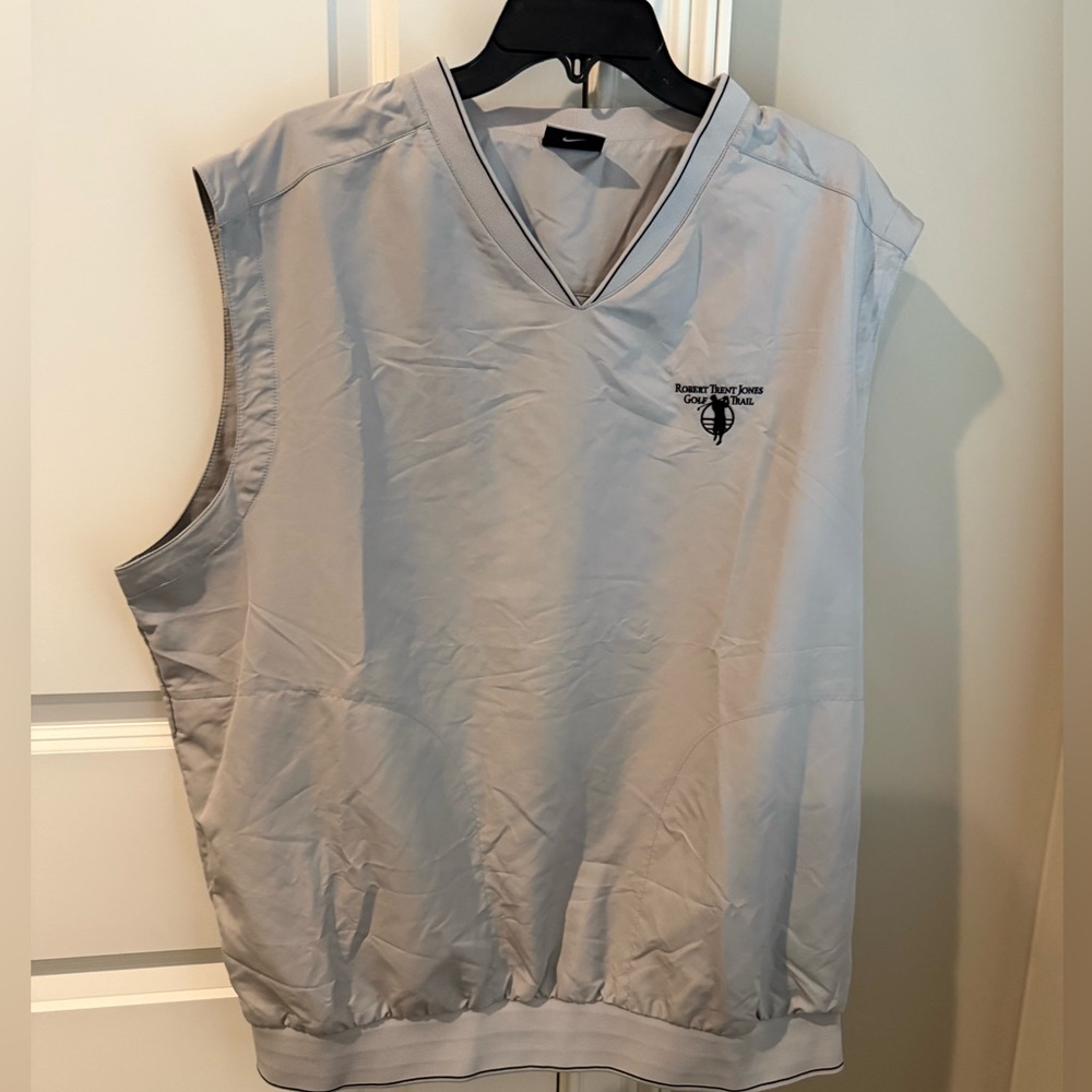 Nike GOLF Pullover V-Neck Weather Golf Vest Size X- Large XL Robert Trent Jones